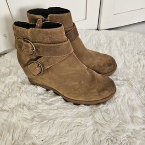 Sorel Joan Of Arctic Wedge Buckle Boots